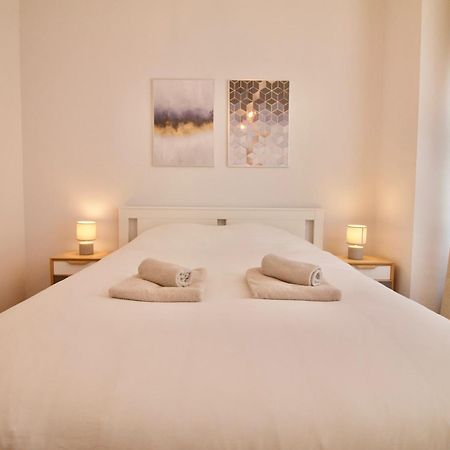 Heart Of Grand Place - Stunning 3Br Triplex Brüksel Dış mekan fotoğraf