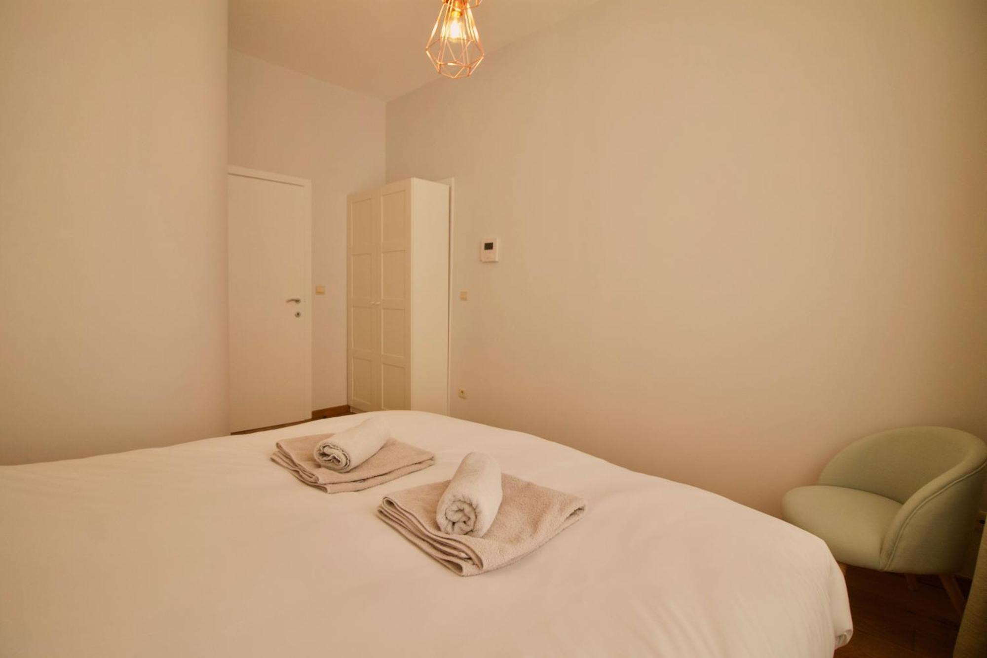 Heart Of Grand Place - Stunning 3Br Triplex Brüksel Dış mekan fotoğraf