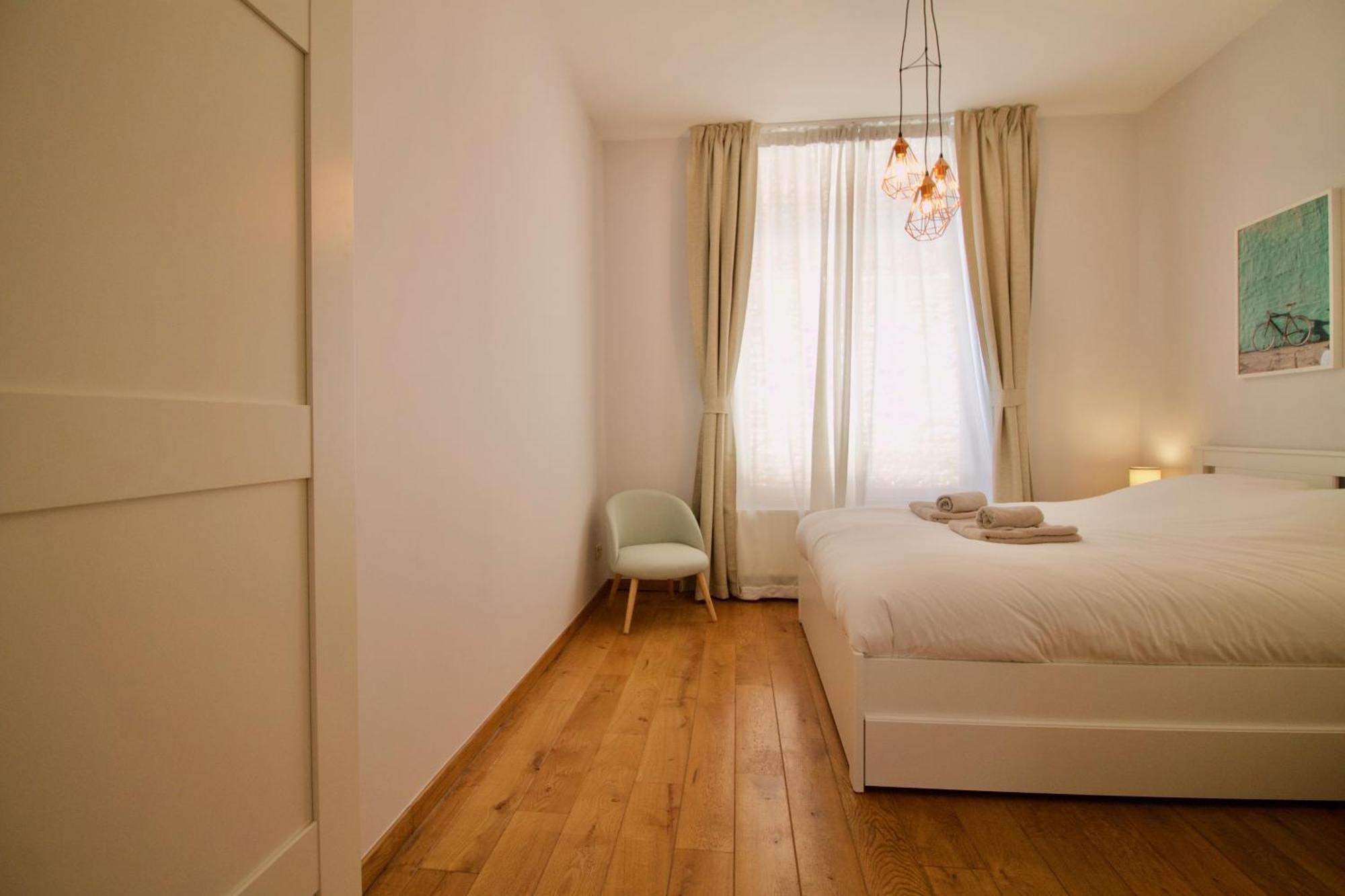 Heart Of Grand Place - Stunning 3Br Triplex Brüksel Dış mekan fotoğraf